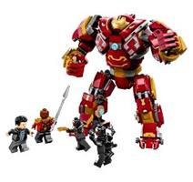 LEGO Hulkbuster: Bitva o Wakandu 76247