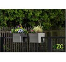 Truhlík samozavlažovací Berberis na zábradlí - taupe 30 cm